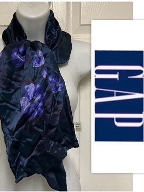 GAP Romantic Floral Pure 100% Silk Scarf